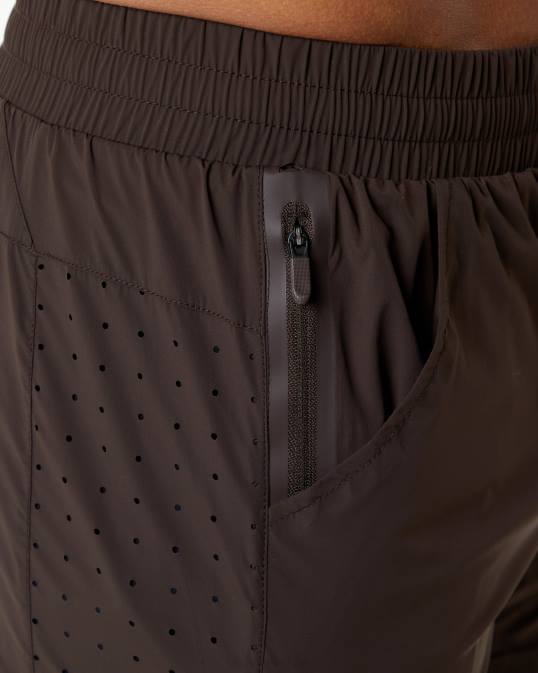 velocidad infinita corta 5.5" hombres Alphalete 08R8706 ropa dulce de azúcar marrón