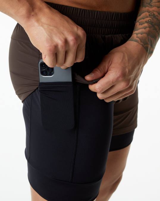 velocidad infinita corta 5.5" hombres Alphalete 08R8706 ropa dulce de azúcar marrón