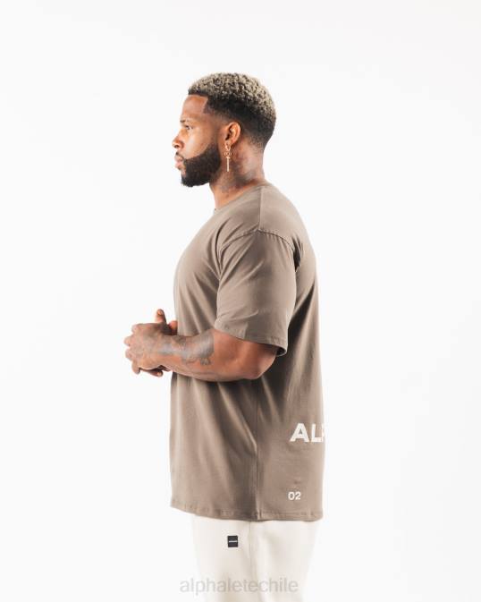camiseta con escudo cepillado hombres Alphalete 08R8536 ropa marrón desierto/marrón concha marina