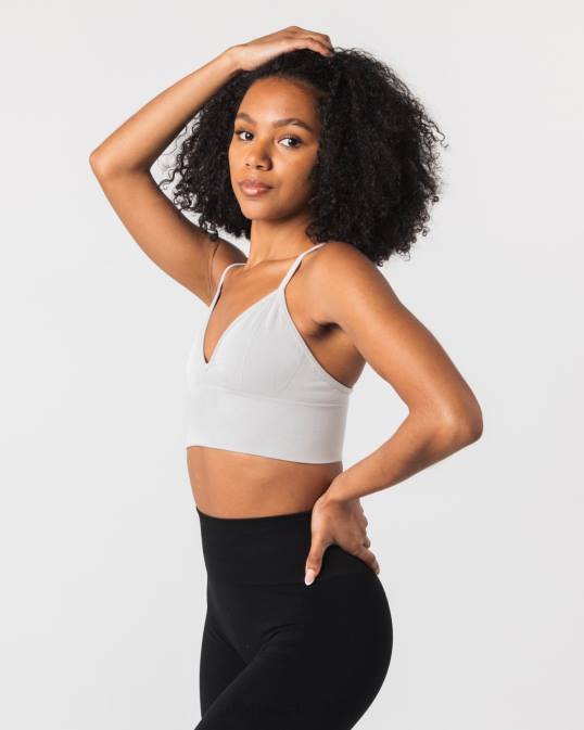 sujetador de canalé sin costuras mujer Alphalete 08R868 ropa gris ostra